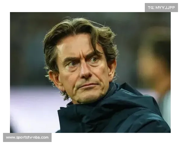 前热刺主帅弗兰克频繁称赞阿森纳,引发队内球员不满情绪